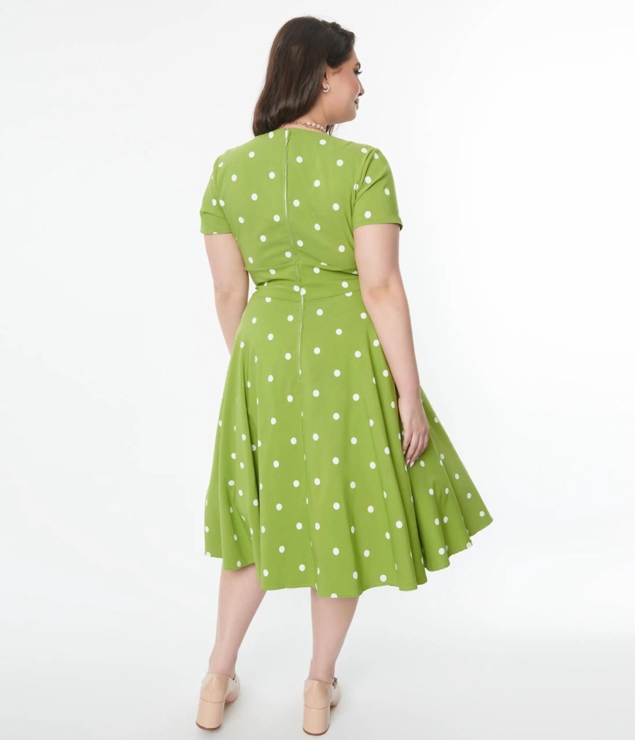 * Unique Vintage Plus Size Green & White Dot Short Sleeve Delores Swing Dress Swing