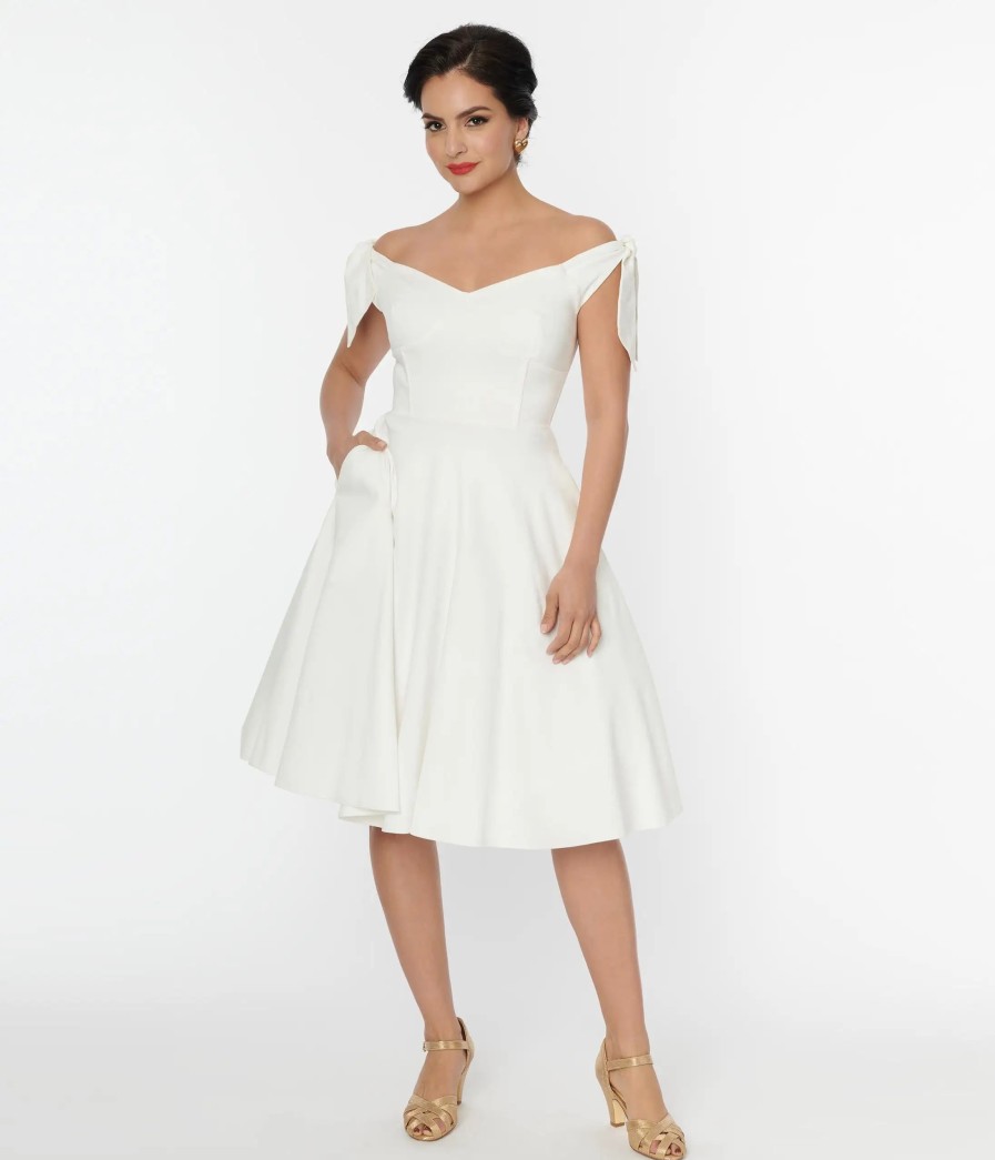 * Unique Vintage Off White Prairie Swing Dress Swing