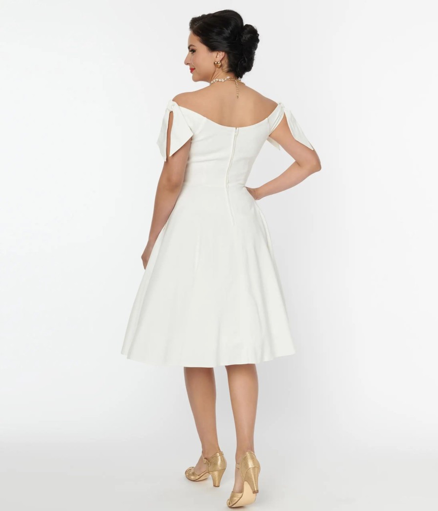 * Unique Vintage Off White Prairie Swing Dress Swing