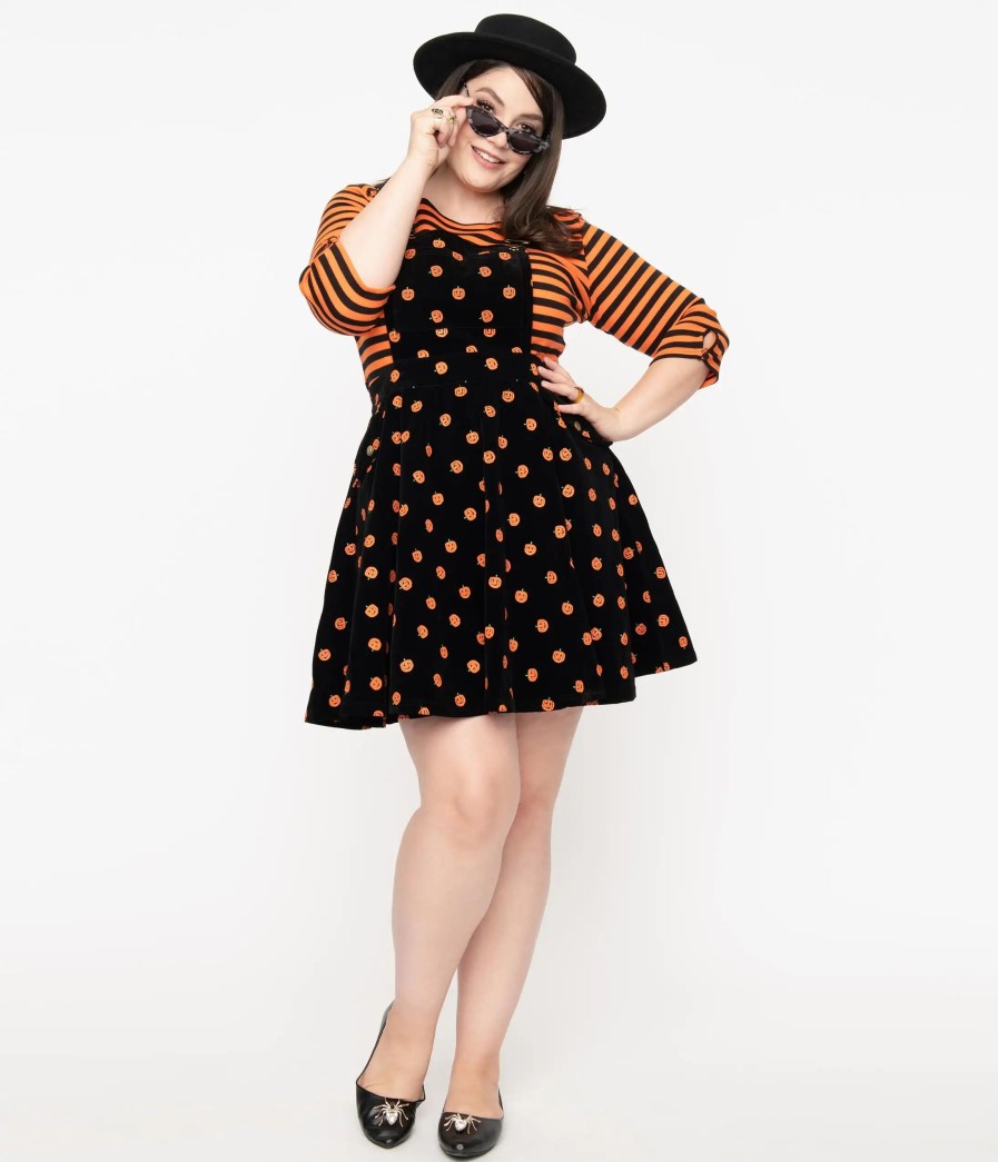 * Unique Vintage Plus Size Black & Orange Pumpkin Patch Corduroy Brionne Pinafore Skirt Fit & Flare