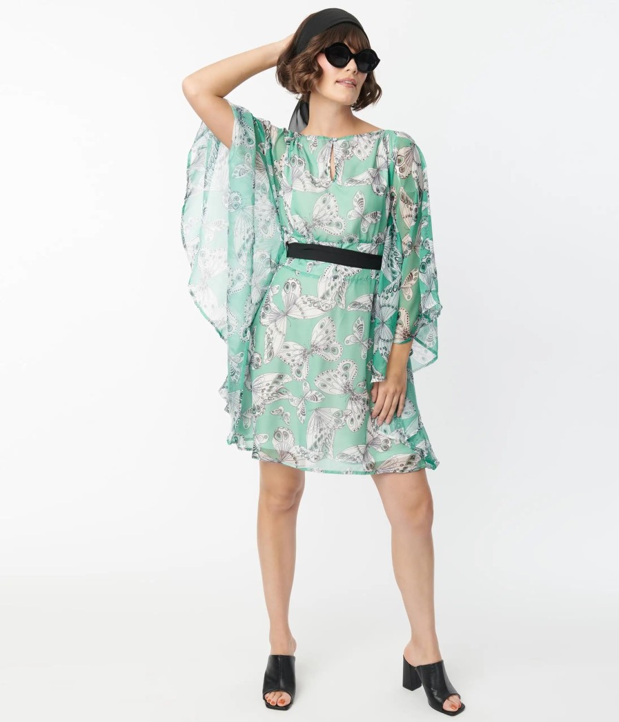 * Smak Parlour Green Moth Print Social Climber Caftan Fit & Flare